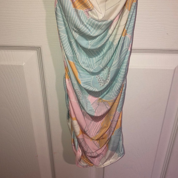 Maternity Floral Dress - Picture 4 of 4